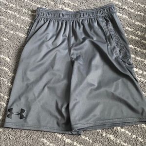 Boys under armour shorts size L